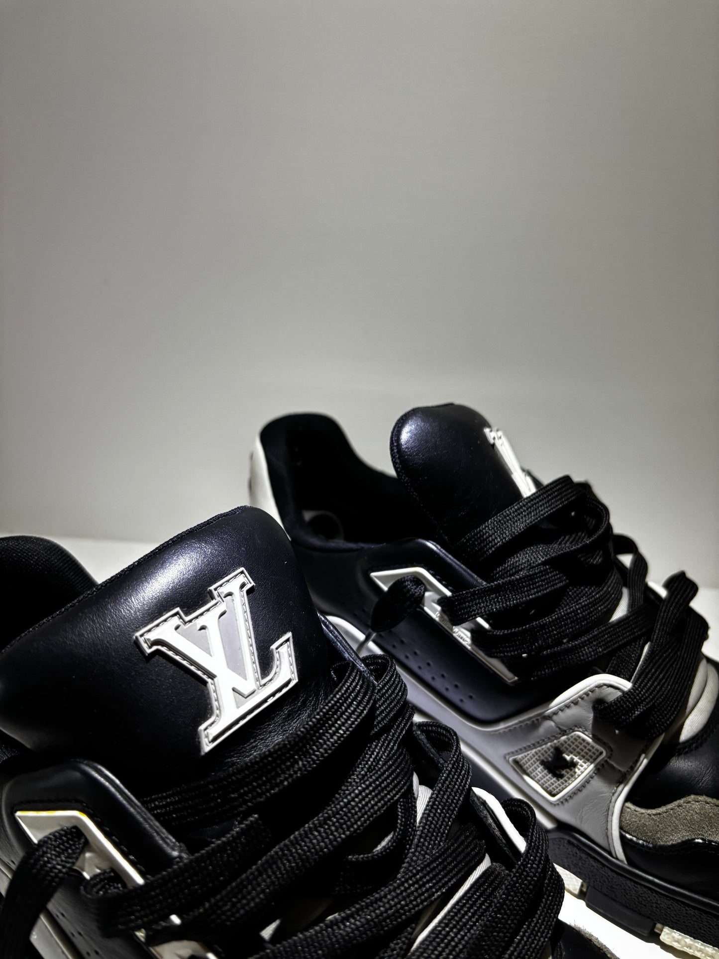 LV trainer- Size 8( EU 43/43,5)-Condizioni 8/10