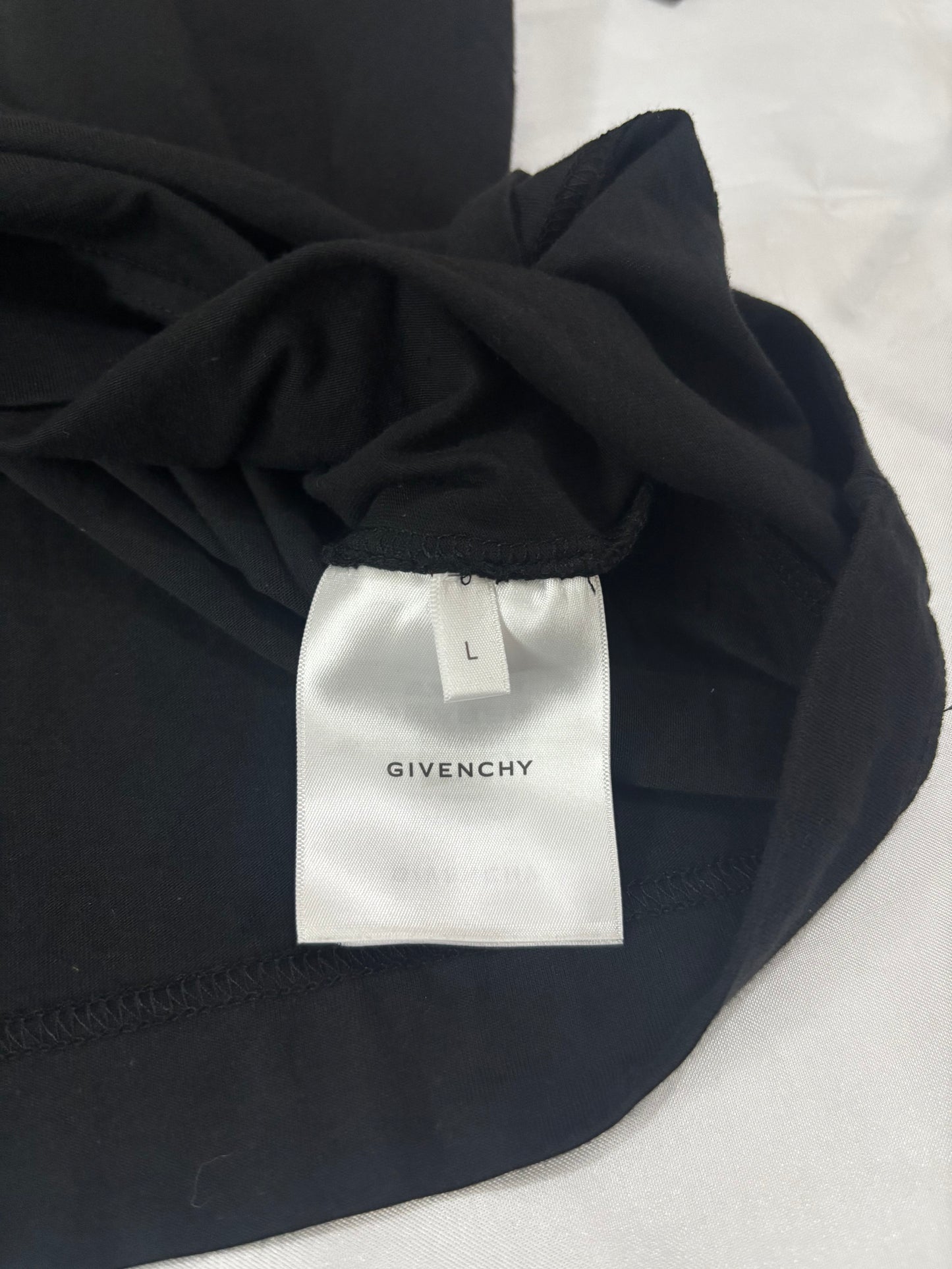 T-Shirt Givenchy-Size L-Condizioni 8/10