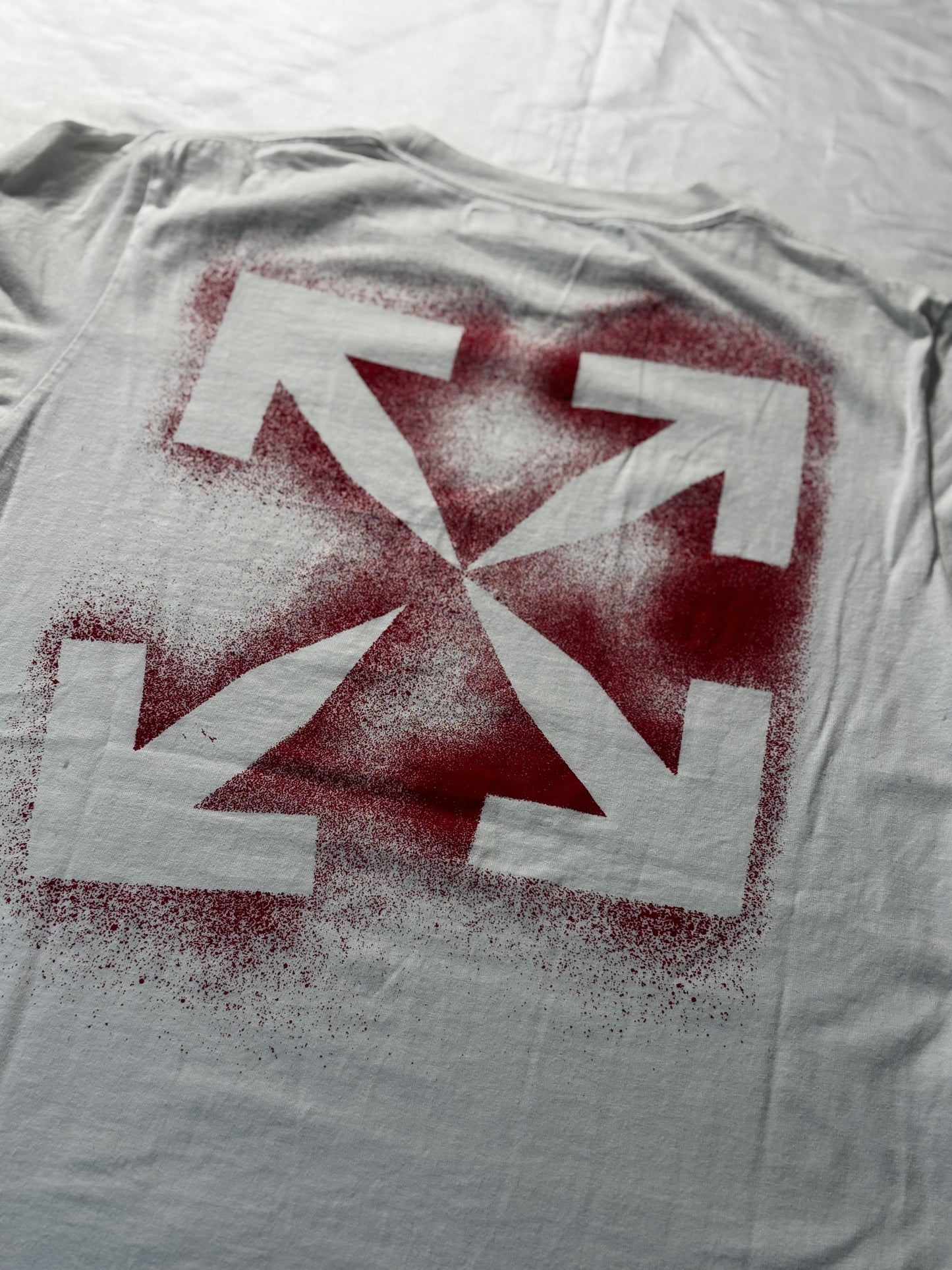T-Shirt Off-White-Size L-Condizioni 8/10