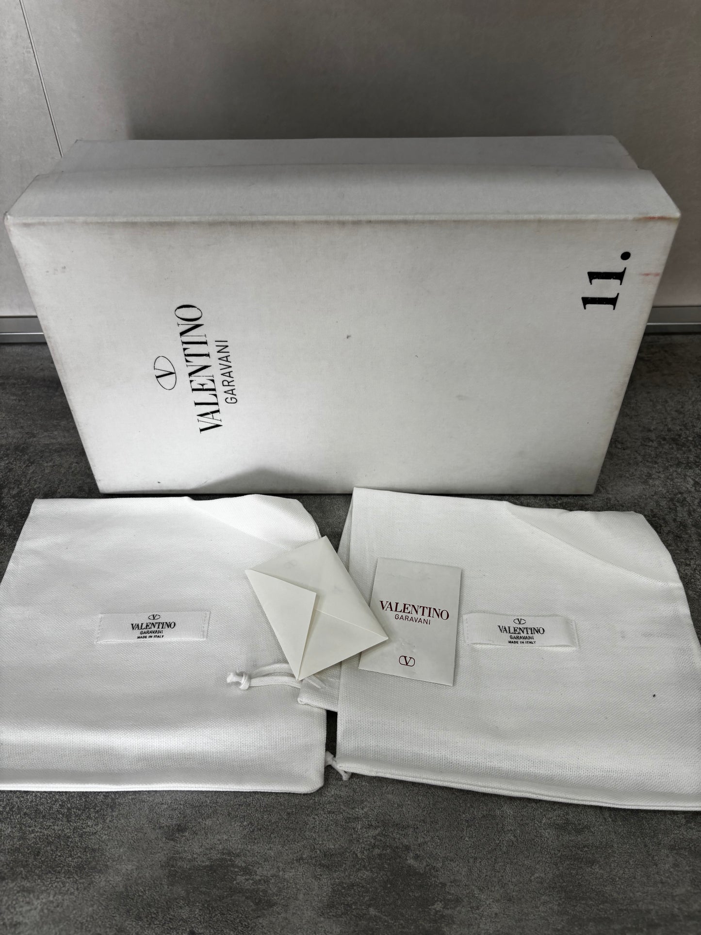 Valentino-Size 41-Condizioni 8,5/10