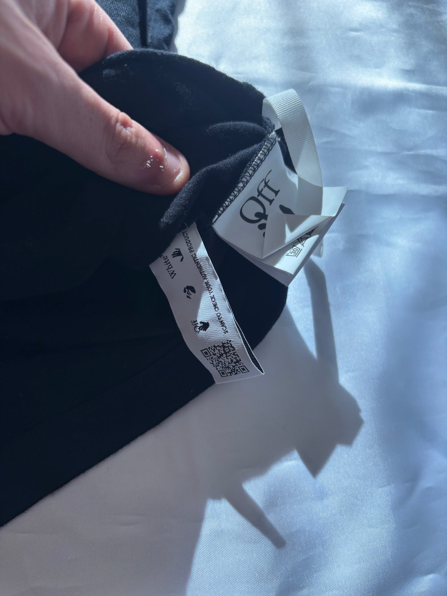T-Shirt Off-White-Size S-Condizioni 9/10
