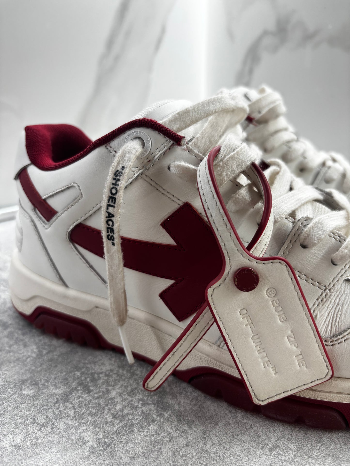 Off-White ‘’OOO’’- Size 43-Condizioni 8,5/10