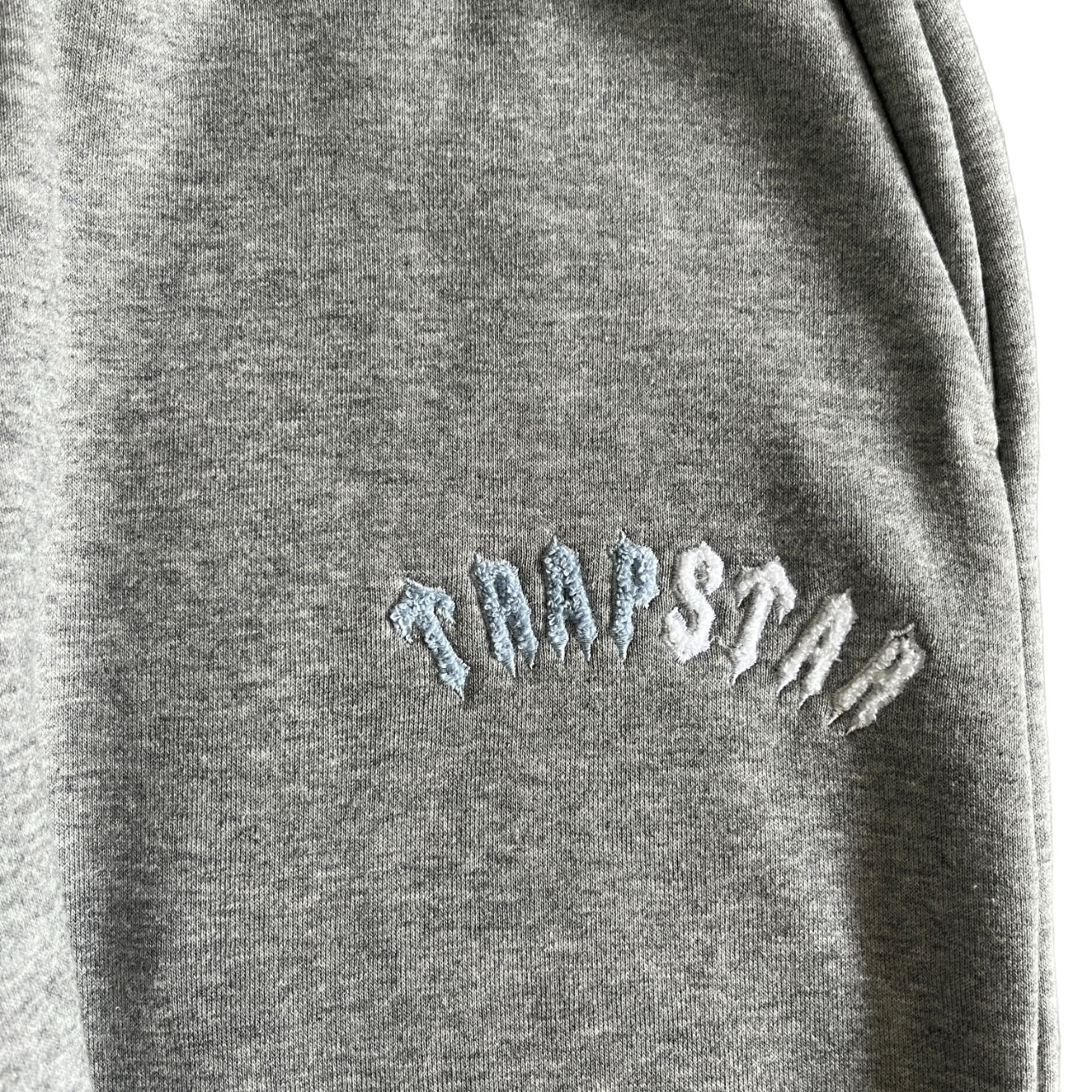 Trapstar curved logo tracksuit - CopDripStar