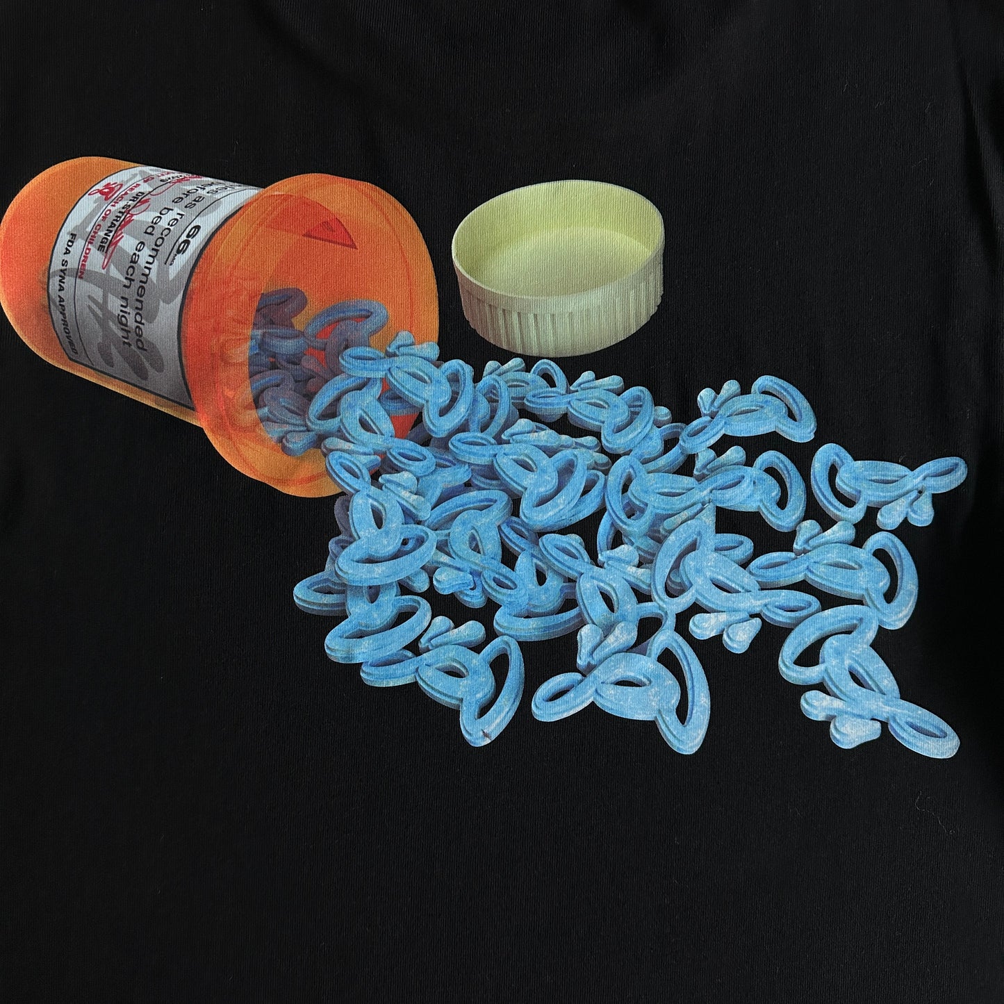 T-Shirt Syna pill black