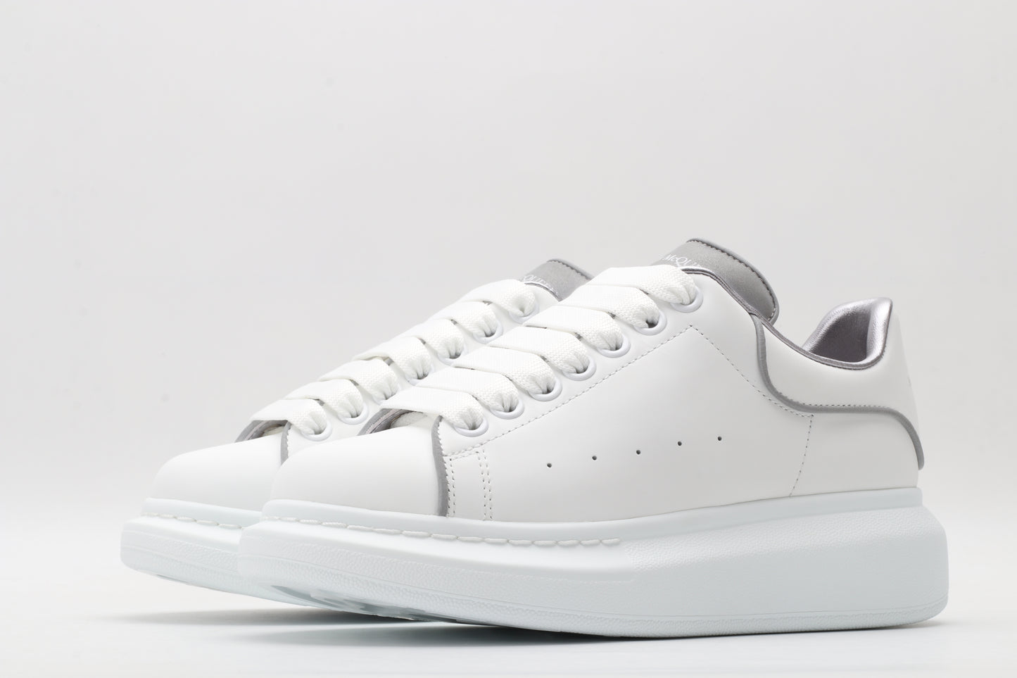 MCQ white iron