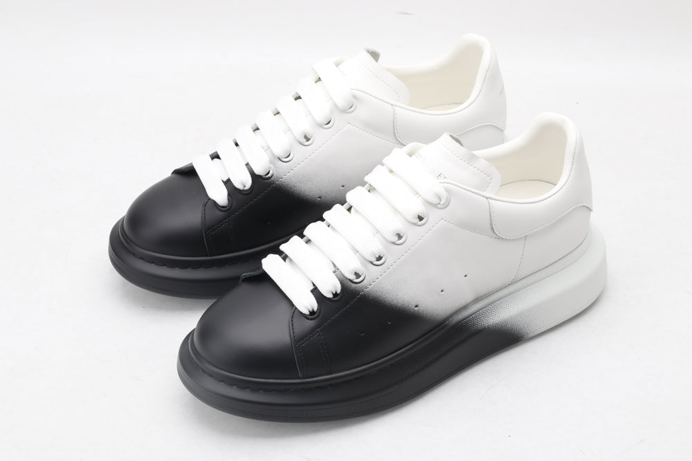 MCQ spray black