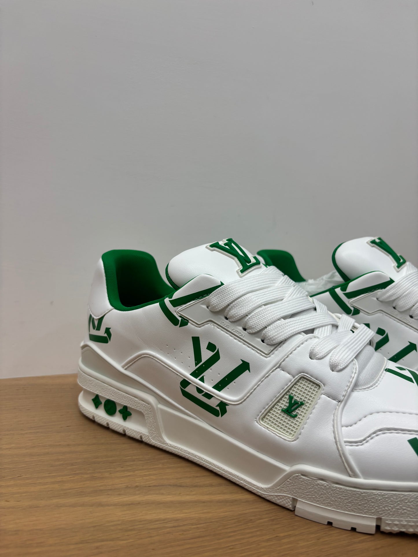 LV trainer-Size 9UK-Condizioni 10/10