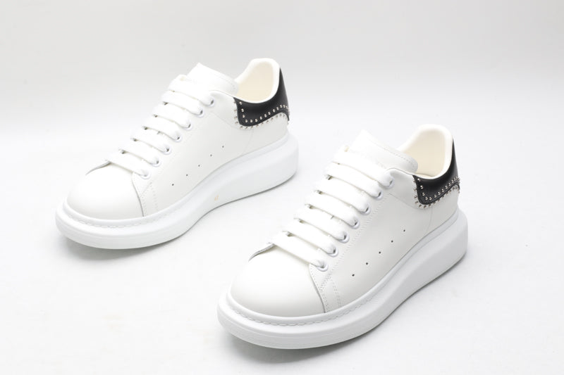 MCQ black spikes