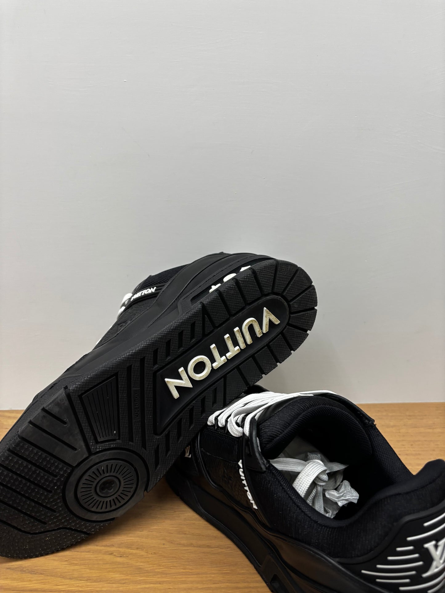 LV trainer-Size 8UK(42,5 EU)-Condizioni 9,5/10