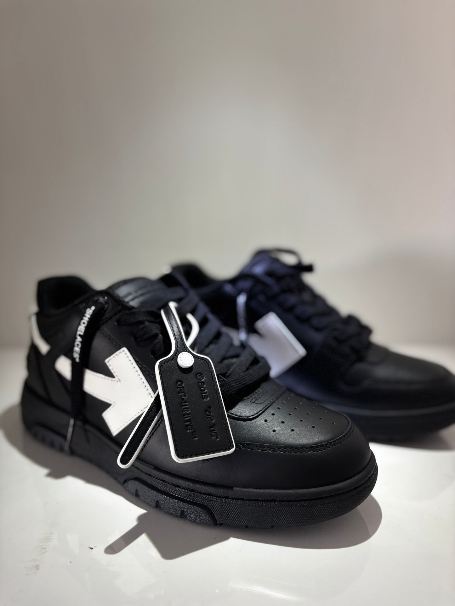 Off-White ‘’OOO’’-Size 41-Condizioni 10/10