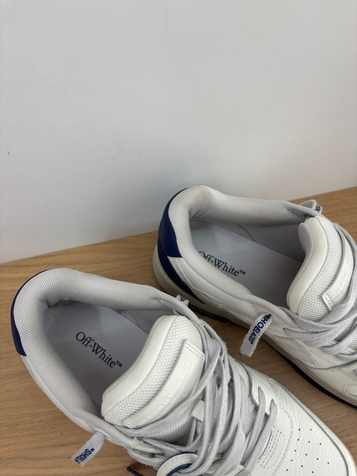 Off-White-Size 43-Condizioni 9/10