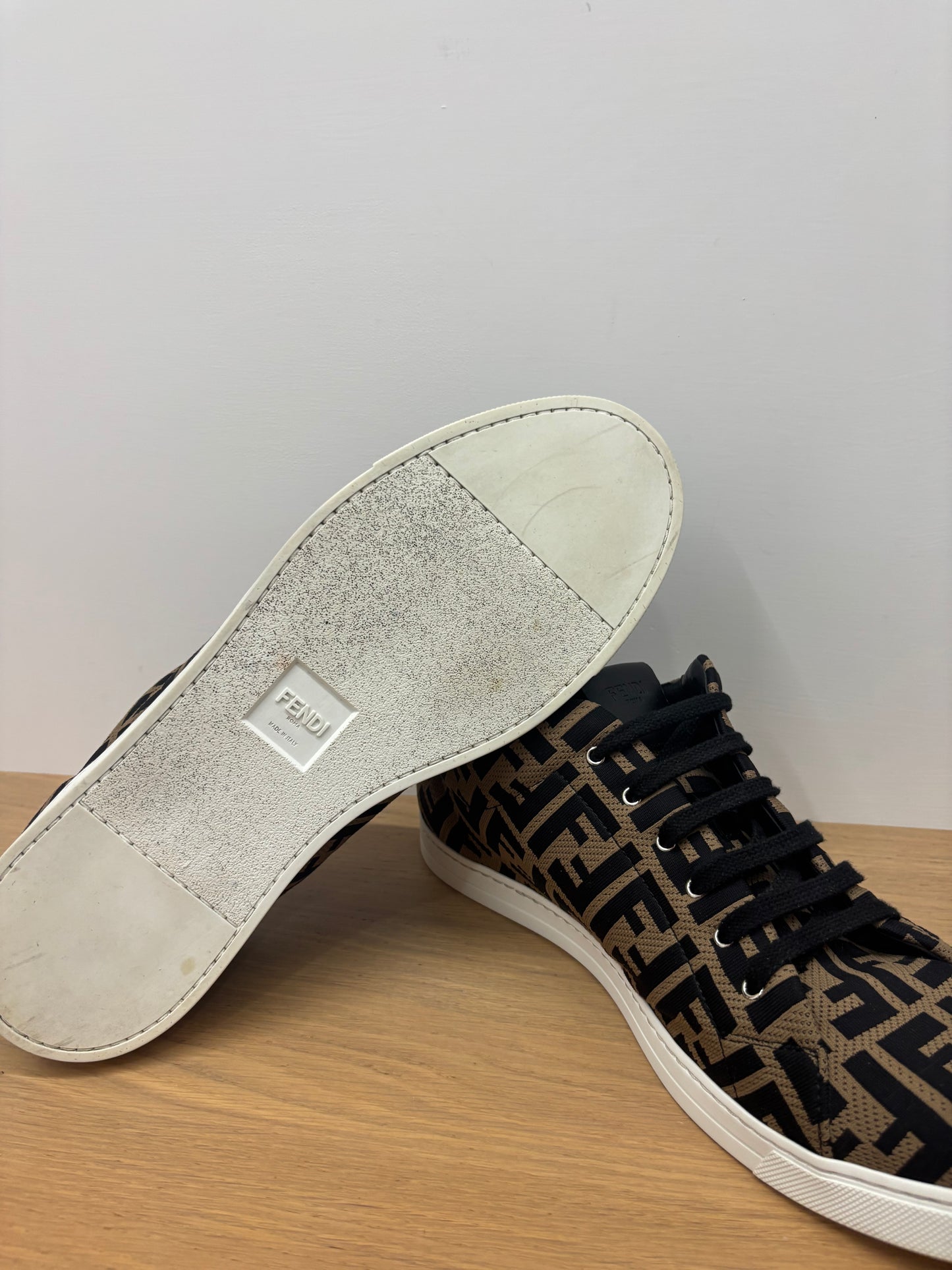 Sneakers Fendi-Size 7(41IT)-Condizioni 8/10