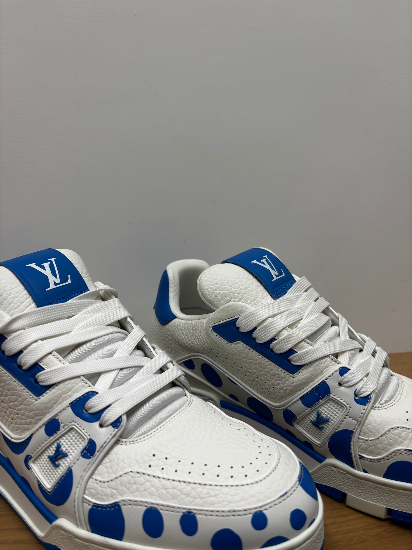 LV x Kusama-Size 8UK(42,5 EU)-Condizioni 9,5/10