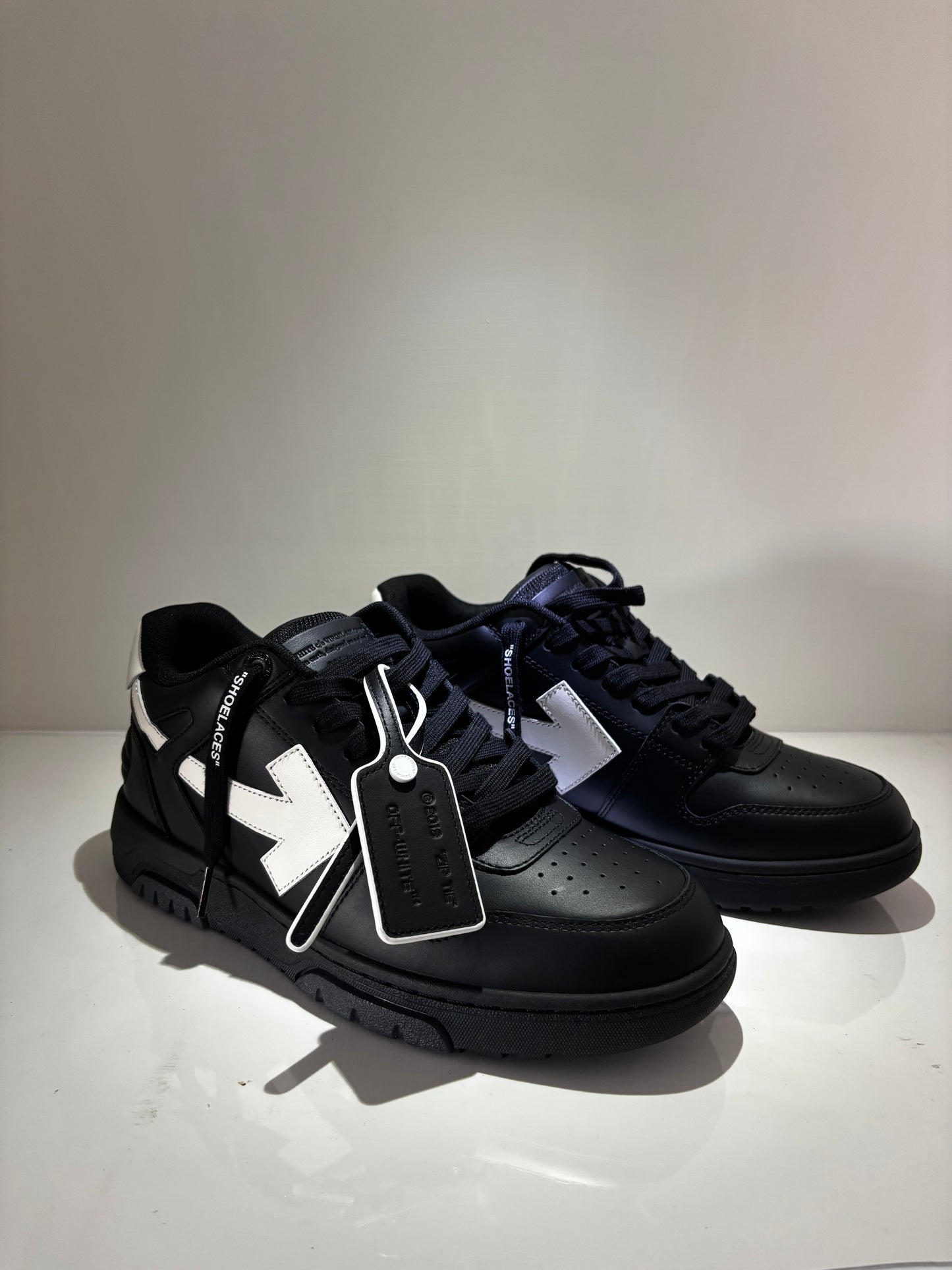 Off-White ‘’OOO’’-Size 41-Condizioni 10/10