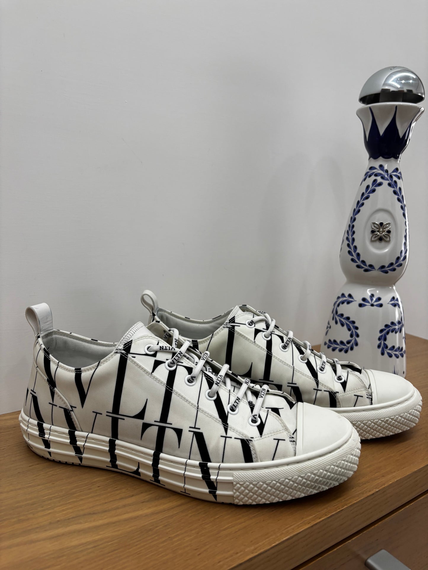 Valentino-Size 43-Condizioni 8/10