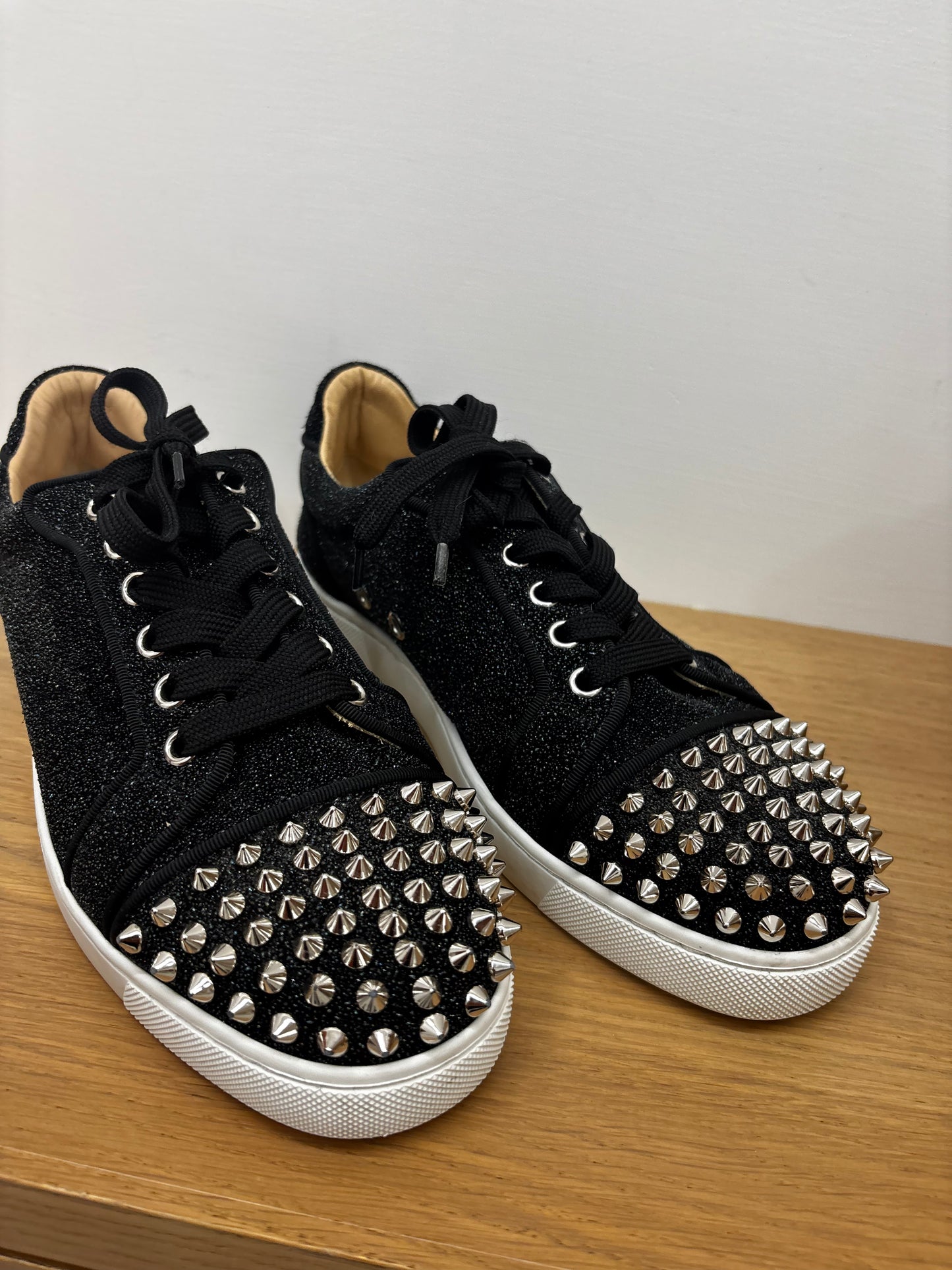 Louboutin low-Size 37,5-Condizioni 9/10