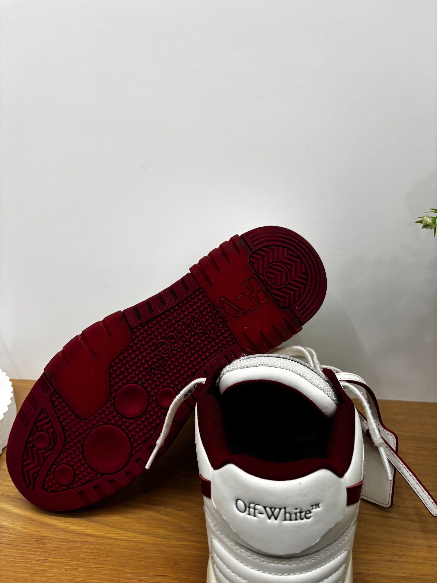 Off-White ‘’OOO’’- Size 43-Condizioni 8,5/10