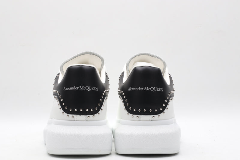 MCQ black spikes